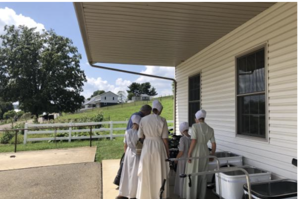 photo of Amish women