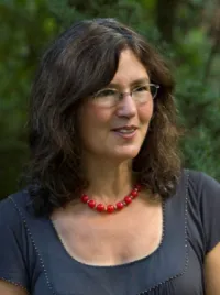 photo of Tamar Rudavsky